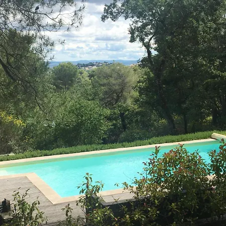 De Carbonelle * Pierrevert